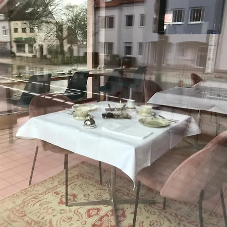 Levres فندق شروبنهاوزن