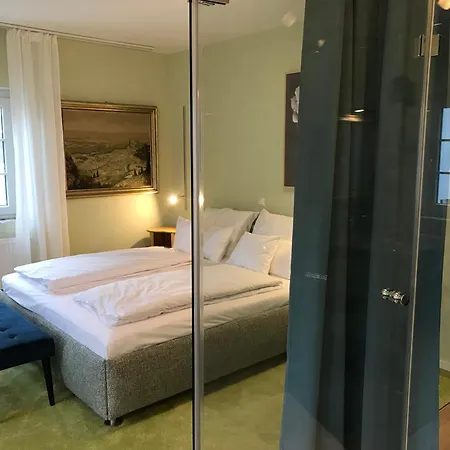 Levres Hotel