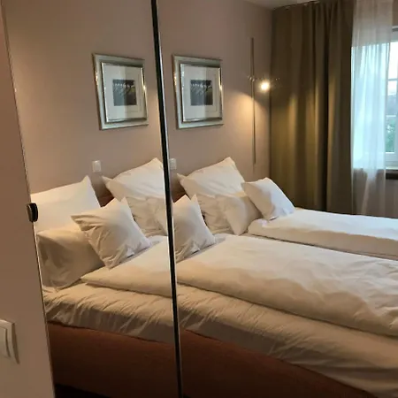 Levres Hotel *